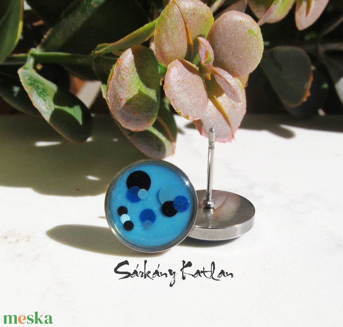 Bedugós kis kék, pöttyös fülbevaló  - ékszer - fülbevaló - pötty fülbevaló - Meska.hu
