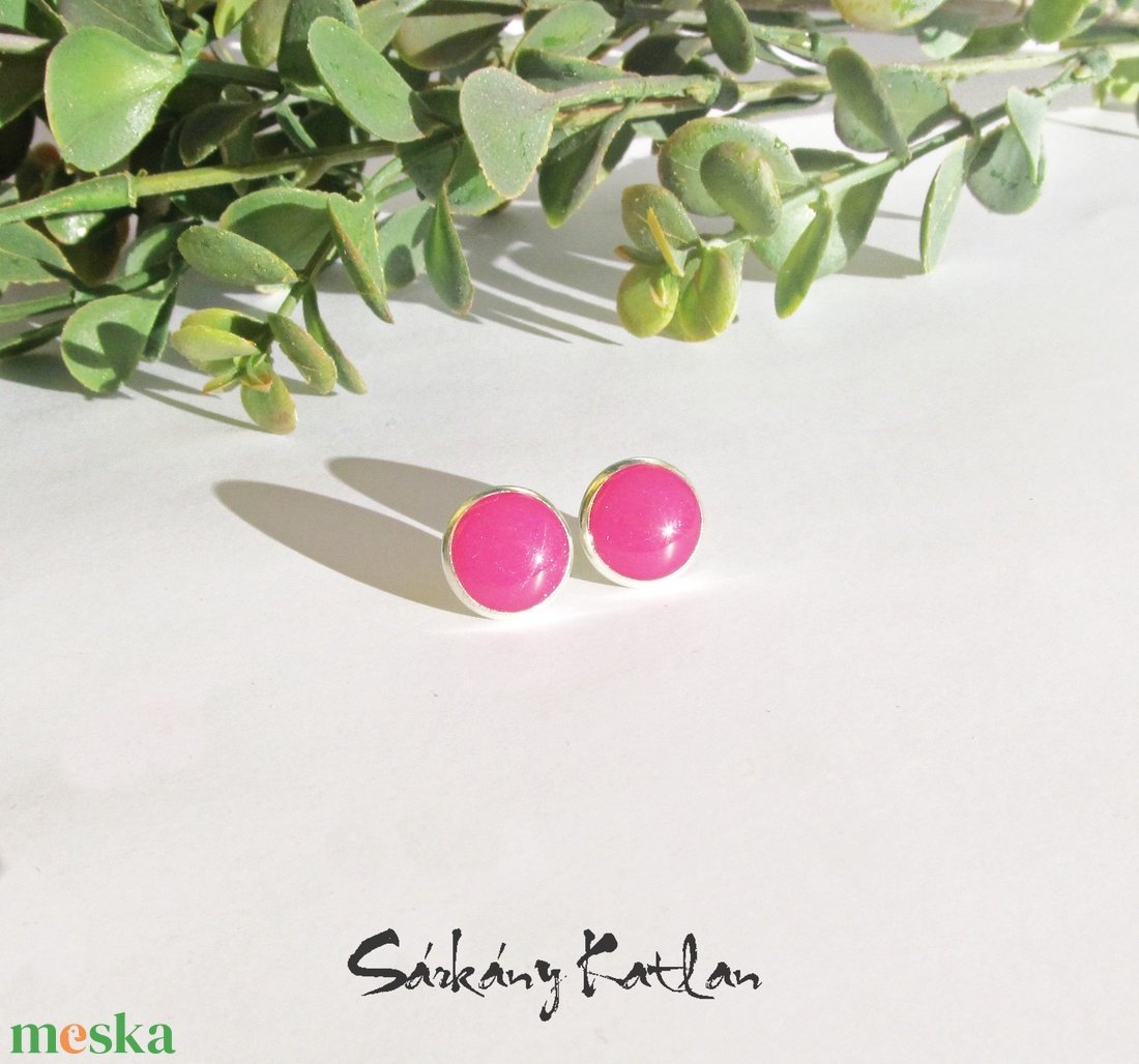 Pink bedugós fülbevaló. - ékszer - fülbevaló - pötty fülbevaló - Meska.hu Pink bedugós fülbevaló. - ékszer - fülbevaló - pötty fülbevaló - Meska.hu