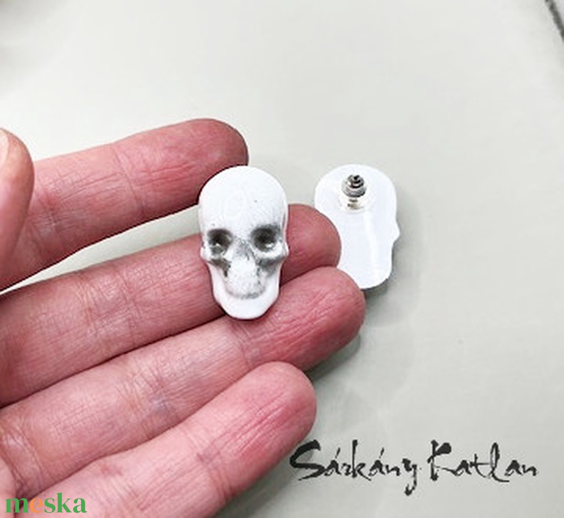 Koponya bedugós fülbevaló - ékszer - fülbevaló - pötty fülbevaló - Meska.hu