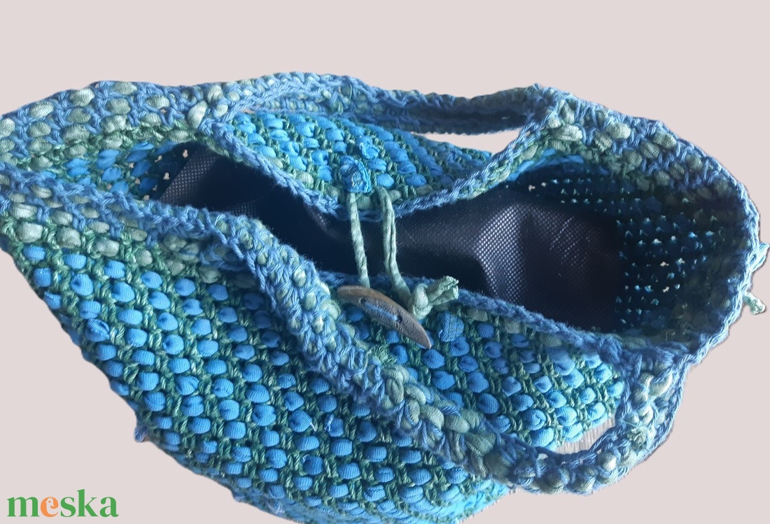 Különleges kék-zöld upcycling horgolt táska - táska & tok - kézitáska & válltáska - kézitáska - Meska.hu