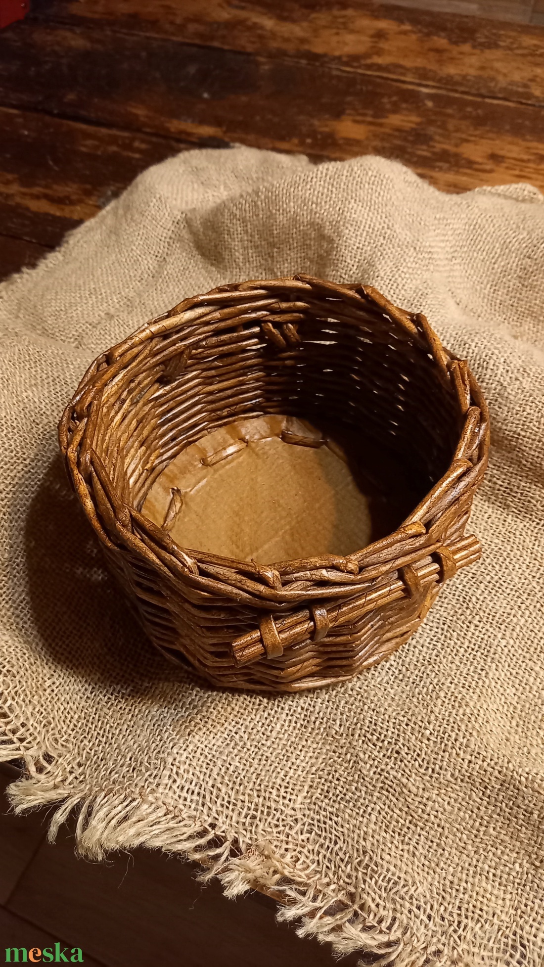 Fonott kosár fogantyúval - otthon & életmód - konyhafelszerelés, tálalás - konyhai tárolás - fűszertartó - Meska.hu
