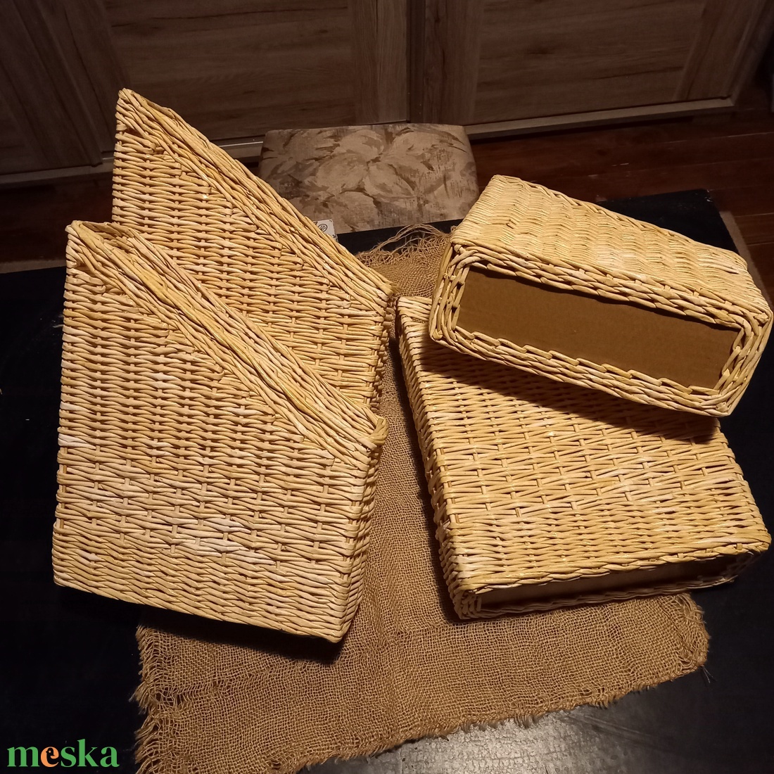 Mappa papírfonással világos színben - otthon & életmód - tárolás & rendszerezés - tárolókosár - Meska.hu