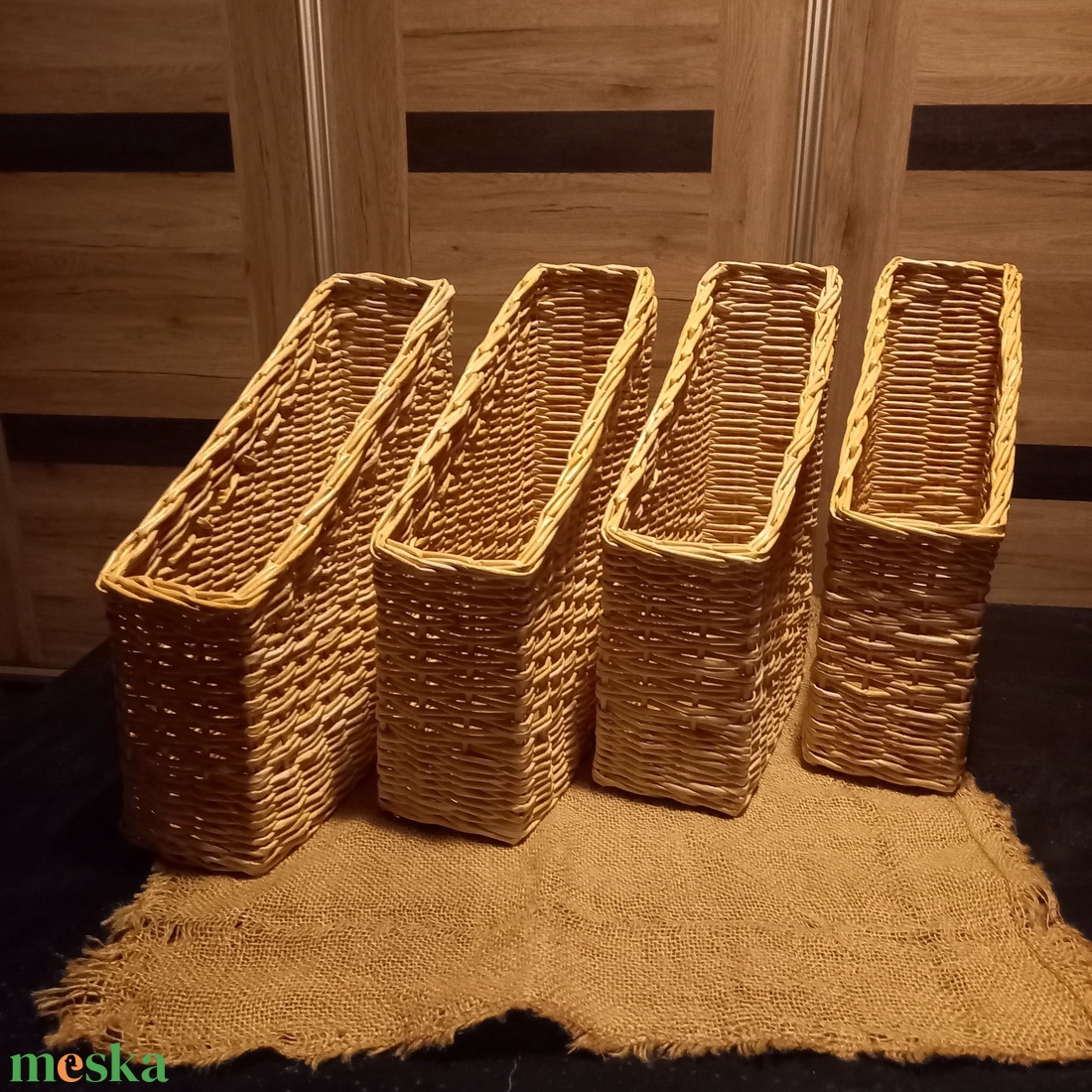 Mappa papírfonással világos színben - otthon & életmód - tárolás & rendszerezés - tárolókosár - Meska.hu