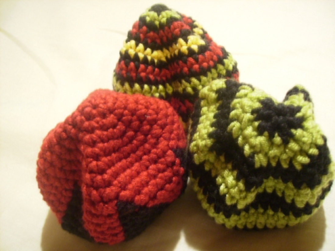 Cikk-cakk bogyó (babzsák, foot-bag, hacky-sack) -  - Meska.hu