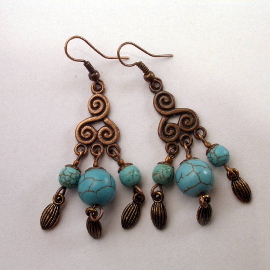 Elegáns türkizgyöngyös fülbevaló -  - Meska.hu