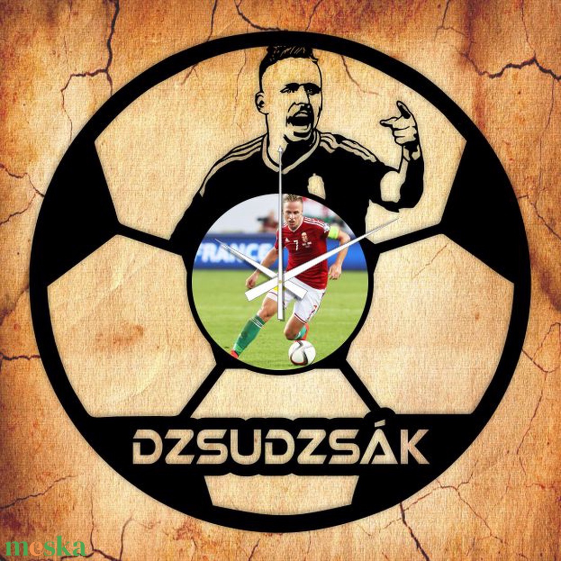 DZSUDZSÁK bakelit óra, egyedi felirattal - otthon & életmód - dekoráció - fali és függő dekoráció - falióra & óra - Meska.hu DZSUDZSÁK bakelit óra, egyedi felirattal - otthon & életmód - dekoráció - fali és függő dekoráció - falióra & óra - Meska.hu