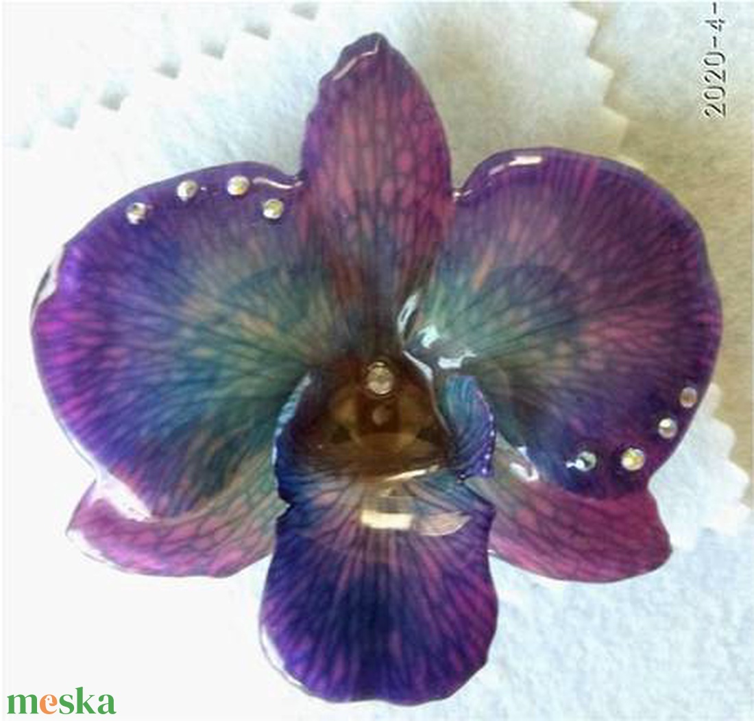 Orchidea kitűző és medál egyben - ékszer - kitűző és bross - kitűző - Meska.hu Orchidea kitűző és medál egyben - ékszer - kitűző és bross - kitűző - Meska.hu