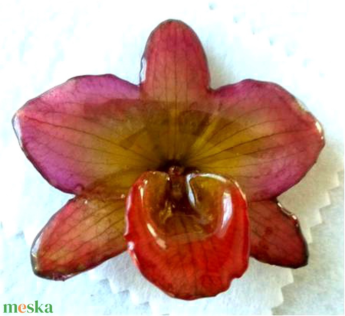 Orchidea virág kitűző - ékszer - kitűző és bross - kitűző - Meska.hu Orchidea virág kitűző - ékszer - kitűző és bross - kitűző - Meska.hu