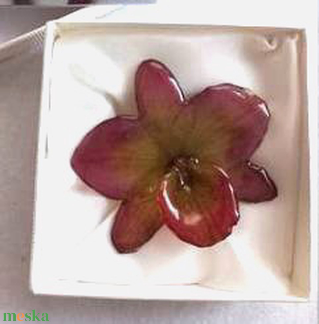 Orchidea virág kitűző - ékszer - kitűző és bross - kitűző - Meska.hu Orchidea virág kitűző - ékszer - kitűző és bross - kitűző - Meska.hu