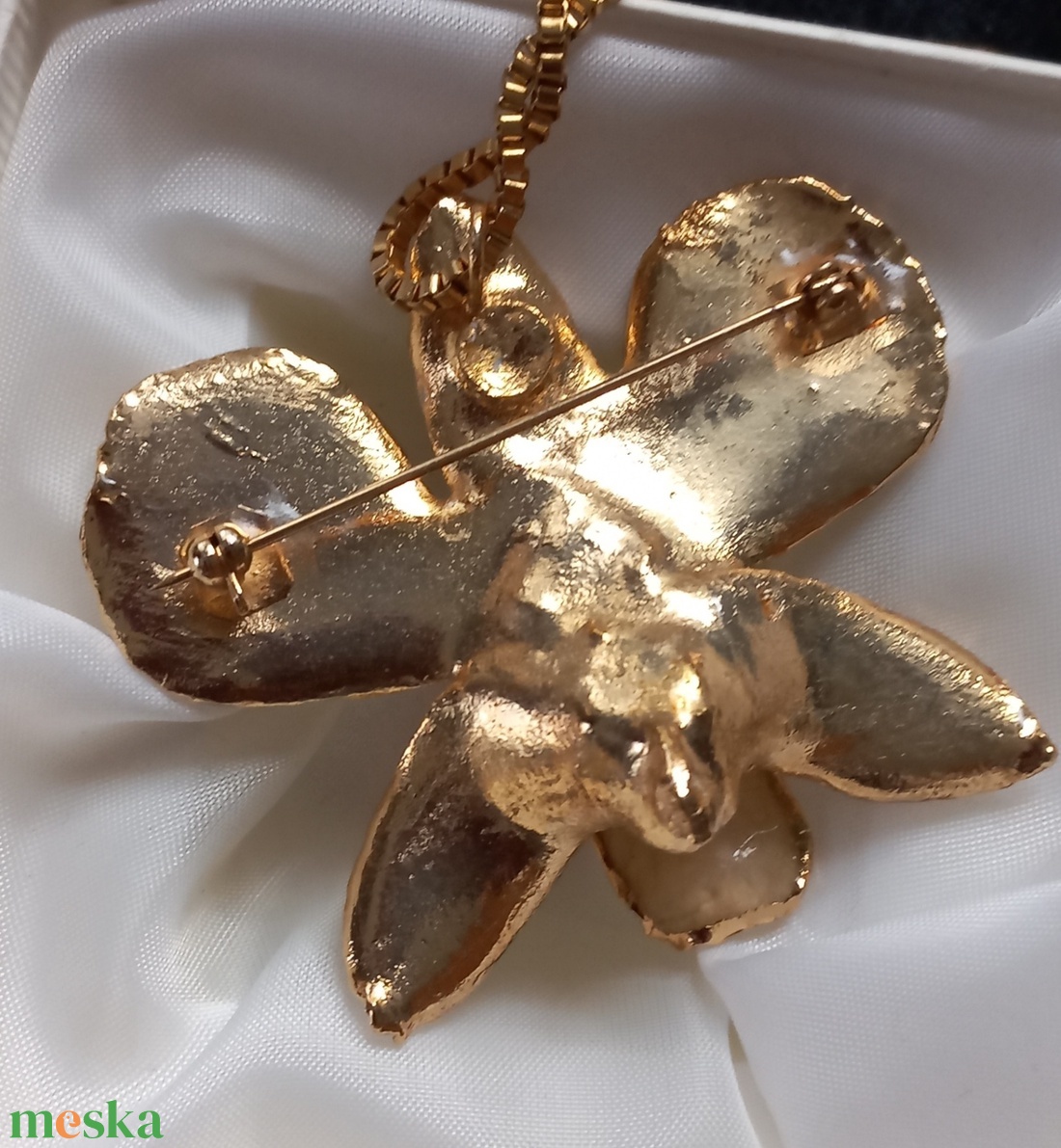Aranyozott orchidea virág nyaklánc és bross - ékszer - nyaklánc - medál - Meska.hu Aranyozott orchidea virág nyaklánc és bross - ékszer - nyaklánc - medál - Meska.hu