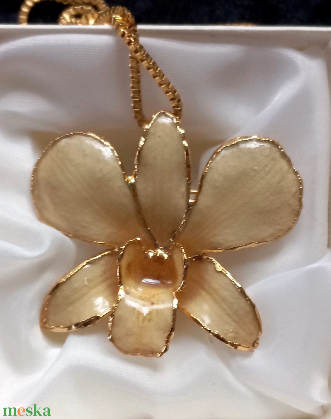 Aranyozott orchidea virág nyaklánc és bross - ékszer - nyaklánc - medál - Meska.hu Aranyozott orchidea virág nyaklánc és bross - ékszer - nyaklánc - medál - Meska.hu