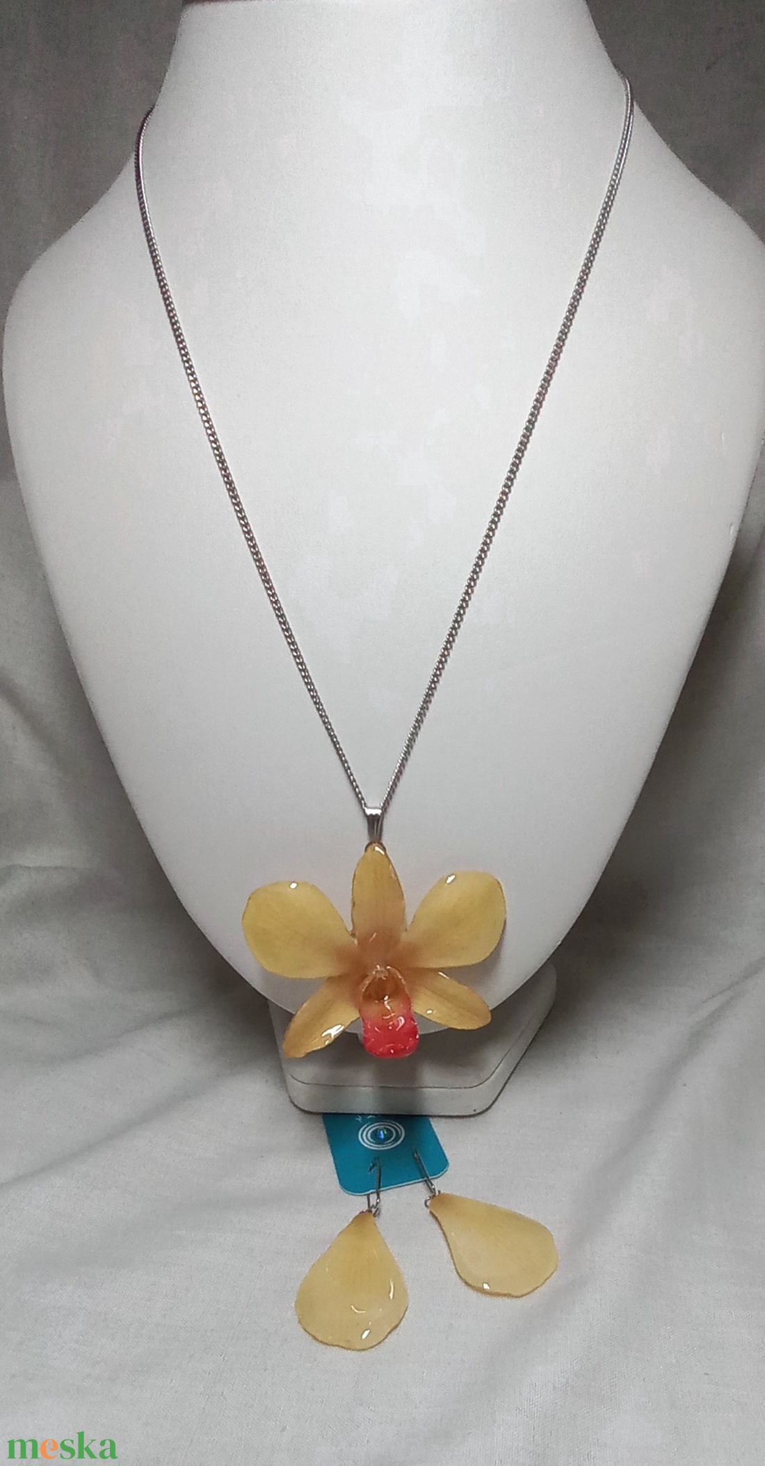 Orchidea virág nyaklánc és fülbevaló - ékszer - ékszerszett - Meska.hu Orchidea virág nyaklánc és fülbevaló - ékszer - ékszerszett - Meska.hu