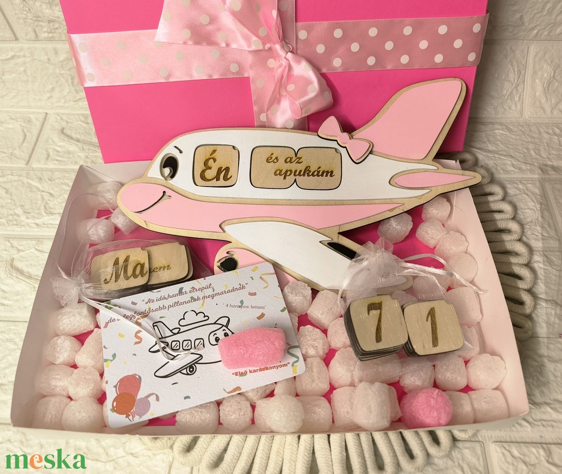 M�rföldkő repcsivel - baba - mama - babafotózás - baba mérföldkő kártyák - Meska.hu