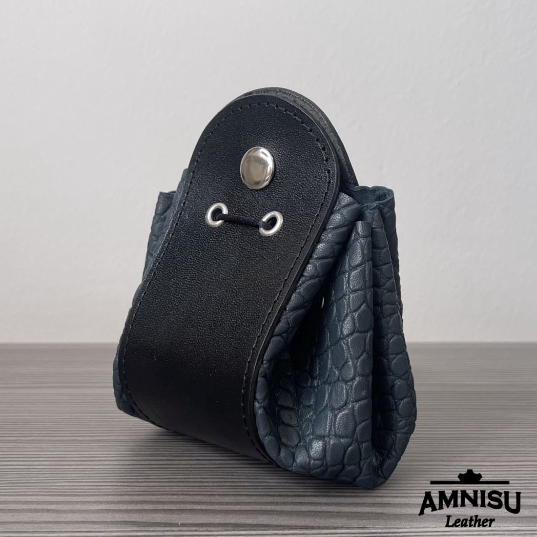 2in1 szütyő és kockatálca - fekete - sötétzöld krokkómintás - játék & sport - táblajáték és kártyajáték - társasjátékok - dobókocka - Meska.hu