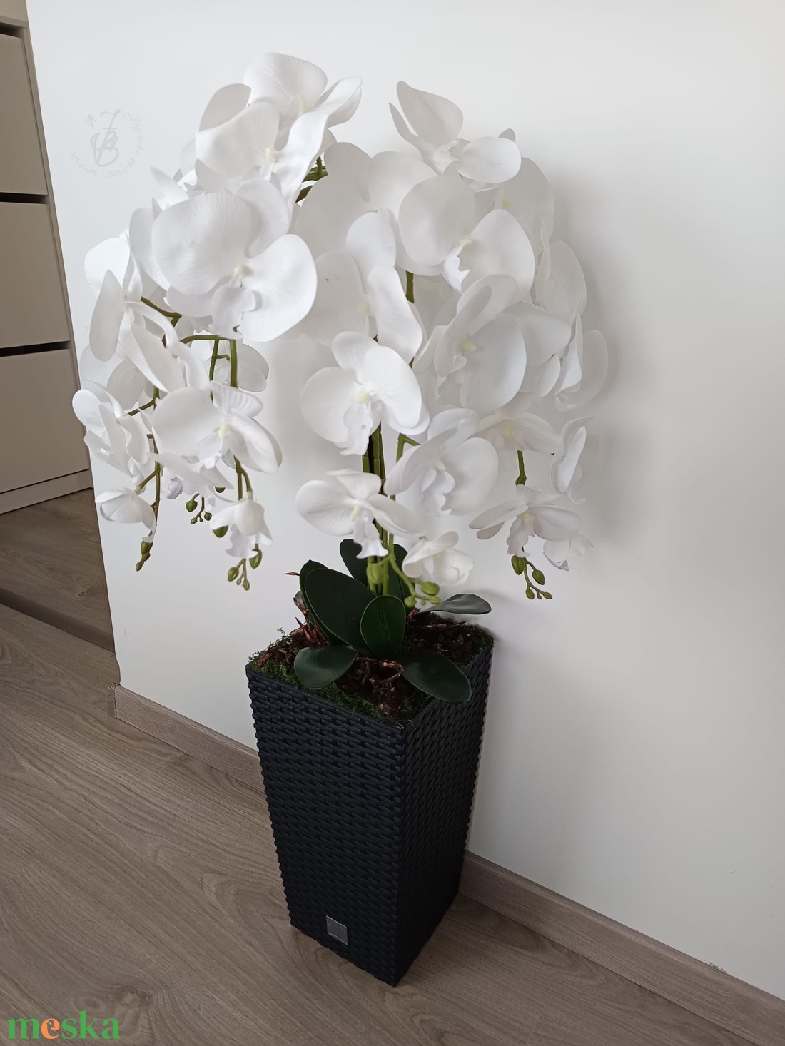 Orchidea műanyag padlóvázában - otthon & életmód - dekoráció - virágdísz és tartó - csokor & virágdísz - Meska.hu Orchidea műanyag padlóvázában - otthon & életmód - dekoráció - virágdísz és tartó - csokor & virágdísz - Meska.hu