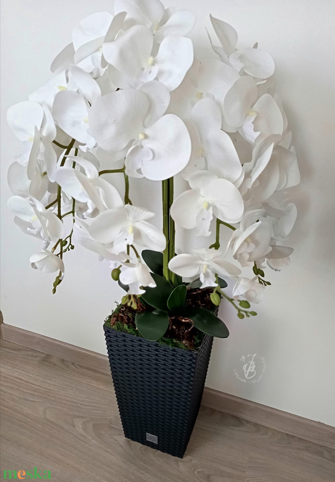 Orchidea műanyag padlóvázában - otthon & életmód - dekoráció - virágdísz és tartó - csokor & virágdísz - Meska.hu Orchidea műanyag padlóvázában - otthon & életmód - dekoráció - virágdísz és tartó - csokor & virágdísz - Meska.hu