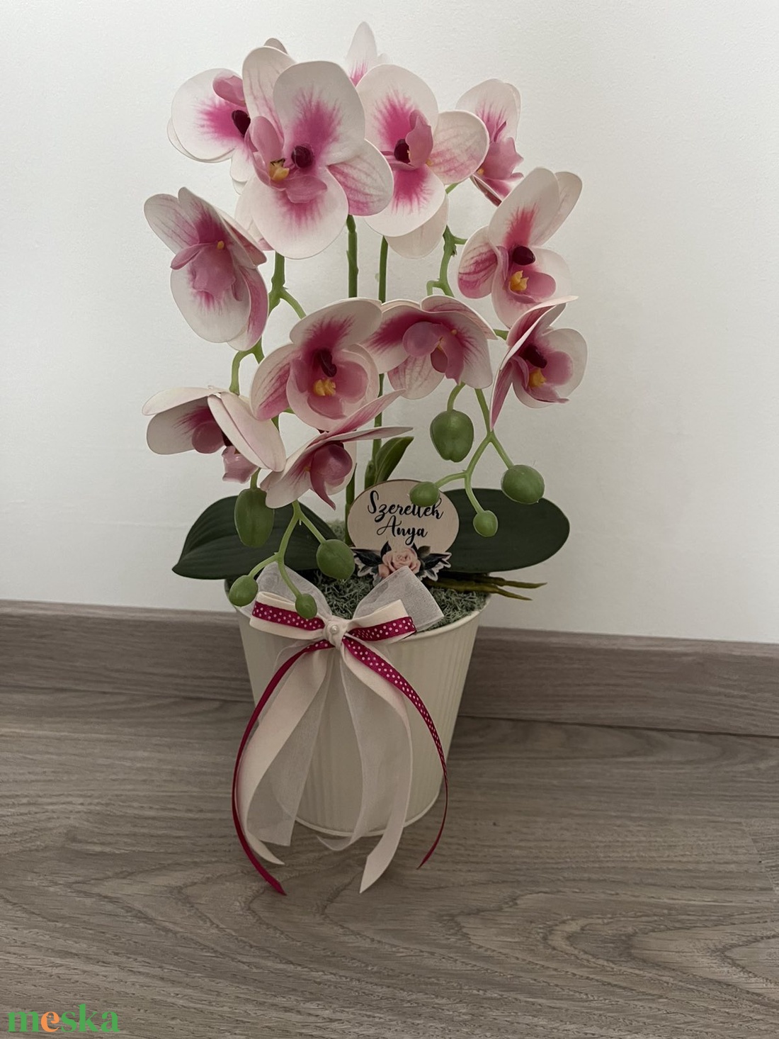 Rózsaszín orchidea táblaválasztással - otthon & életmód - dekoráció - virágdísz és tartó - cserép & kaspó - Meska.hu Rózsaszín orchidea táblaválasztással - otthon & életmód - dekoráció - virágdísz és tartó - cserép & kaspó - Meska.hu
