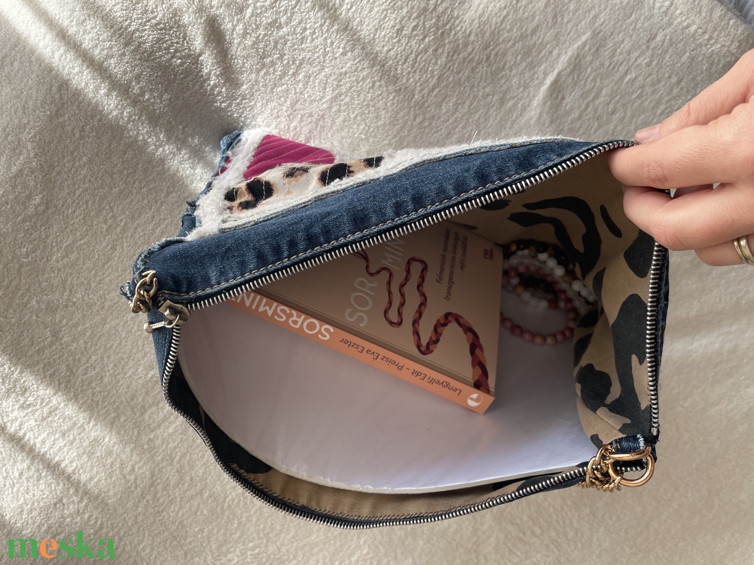 Újrahasznosított farmer táska - táska & tok - kézitáska & válltáska - vállon átvethető táska - Meska.hu