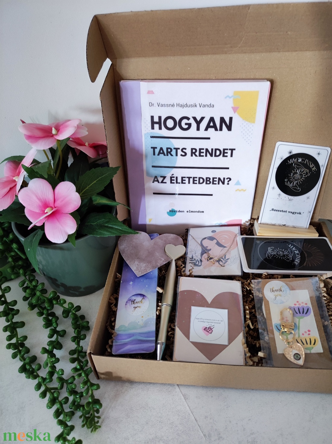 MY Selfness box - könyv & zene - könyv - Meska.hu MY Selfness box - könyv & zene - könyv - Meska.hu