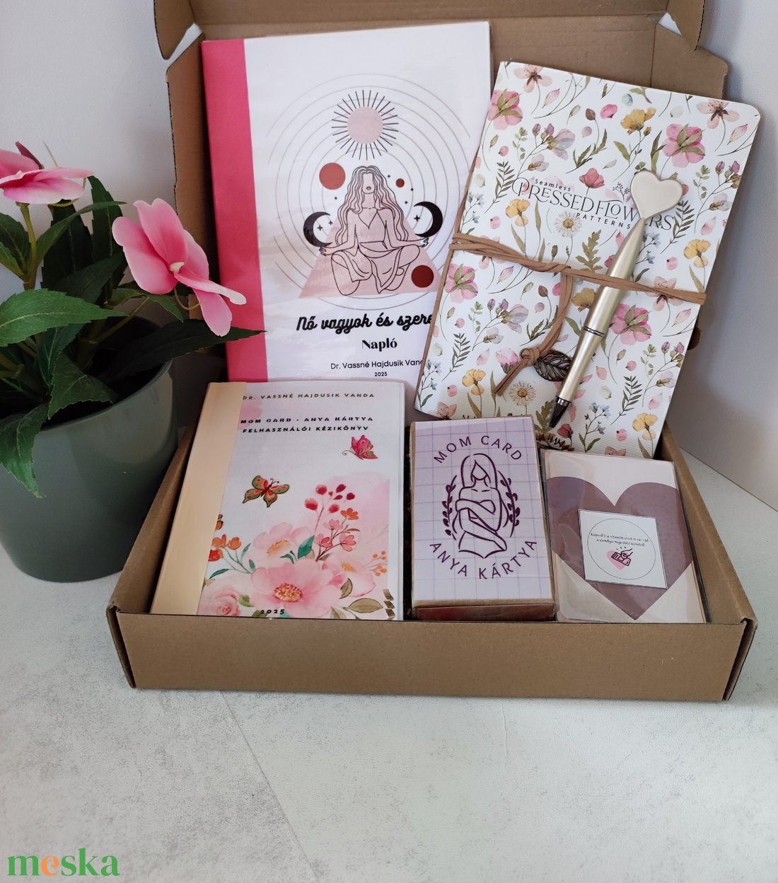 Nő vagyok box - könyv & zene - könyv - Meska.hu