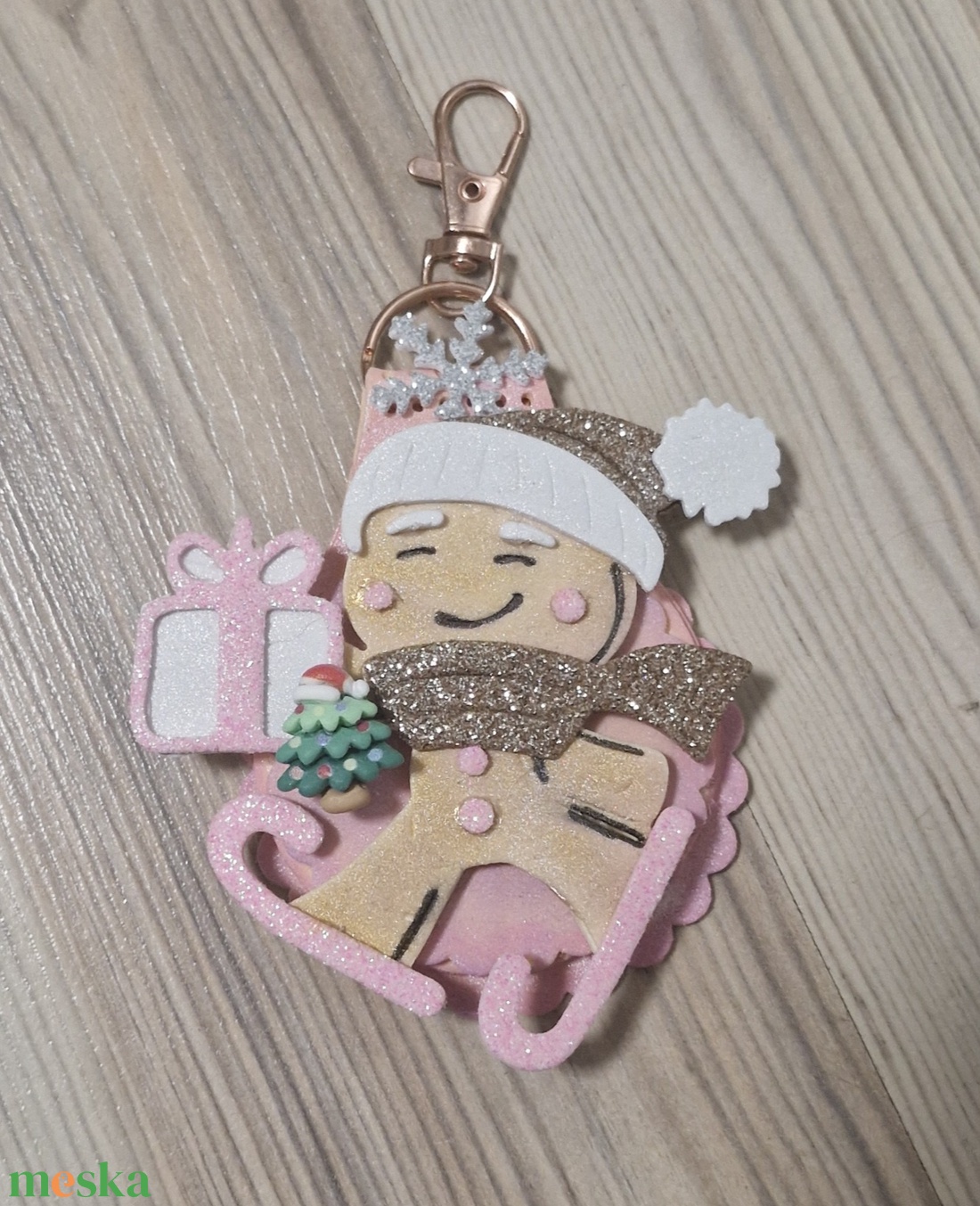 Karácsonyi kulcstartó Mézis - karácsony - karácsonyi lakásdekoráció - karácsonyi manók, figurák - Meska.hu