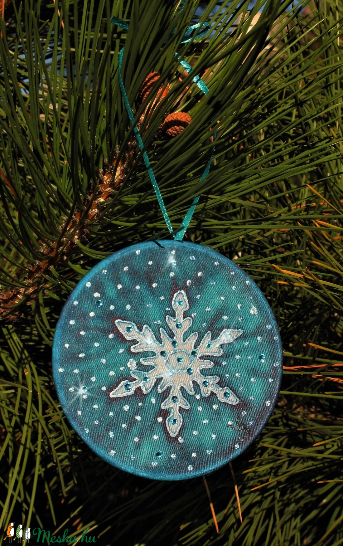 Kristályokkal díszített, hópehely mintájú karácsonyfadísz mandala - karácsony - Meska.hu Kristályokkal díszített, hópehely mintájú karácsonyfadísz mandala - karácsony - Meska.hu