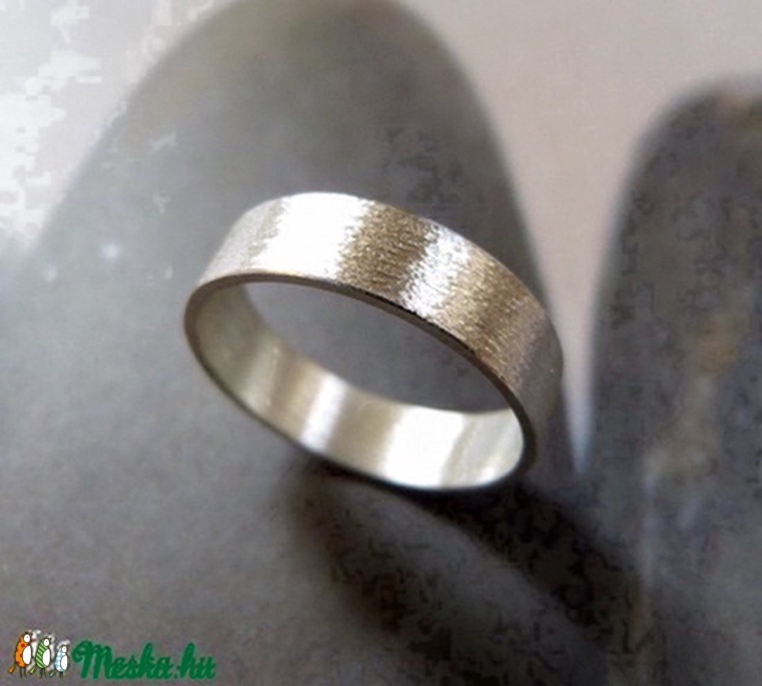 Ezüst karikagyűrű - ékszer - gyűrű - kerek gyűrű - Meska.hu