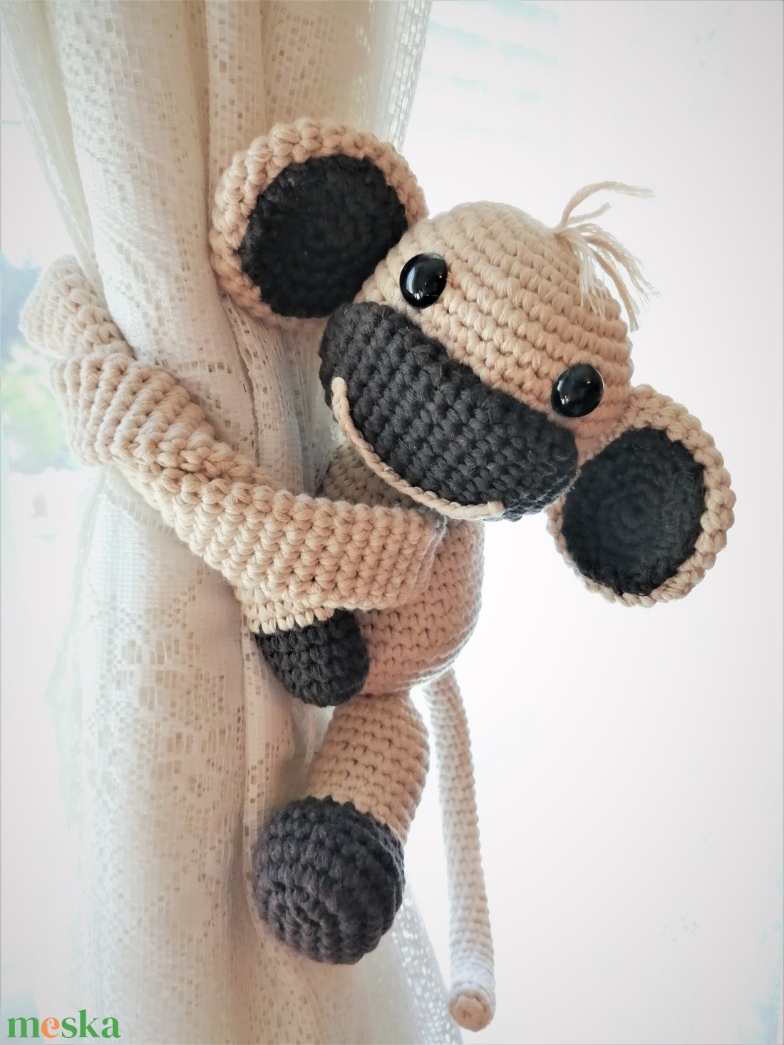 Függönyelkötő majom horgolt amigurumi figura - otthon & életmód - babaszoba, gyerekszoba - babaszoba dekoráció - Meska.hu Függönyelkötő majom horgolt amigurumi figura - otthon & életmód - babaszoba, gyerekszoba - babaszoba dekoráció - Meska.hu