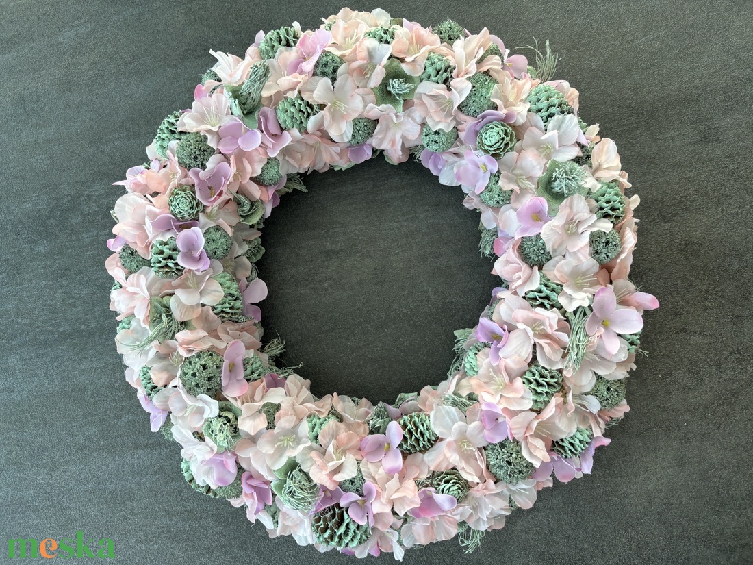 Virágos koszorú - kellékek & szerszámok - dekorációs kellékek - koszorú, koszorúalap - Meska.hu