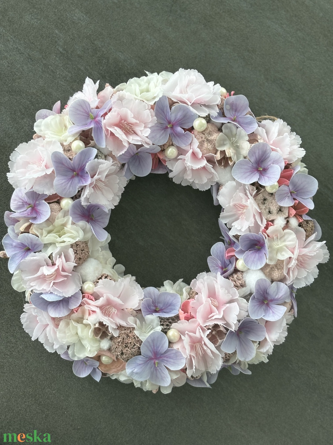 Virágos koszorú nyuszival - otthon & életmód - dekoráció - ajtó- és ablak dekoráció - ajtódísz & kopogtató - Meska.hu