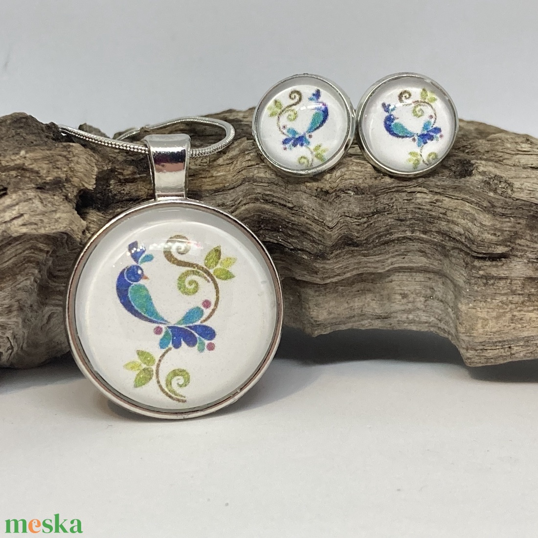Népi motívum, madárkás cabochon, üveglencsés füli és medál - ékszer - ékszerszett - Meska.hu
