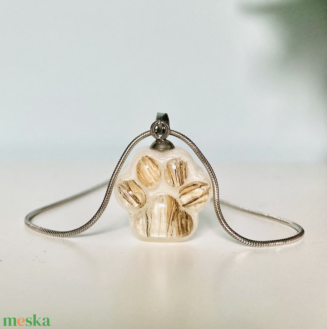 Kisállat (kutya, macska...) kegyeleti medál, pandi gyöngy - ékszer - nyaklánc - medálos nyaklánc - Meska.hu