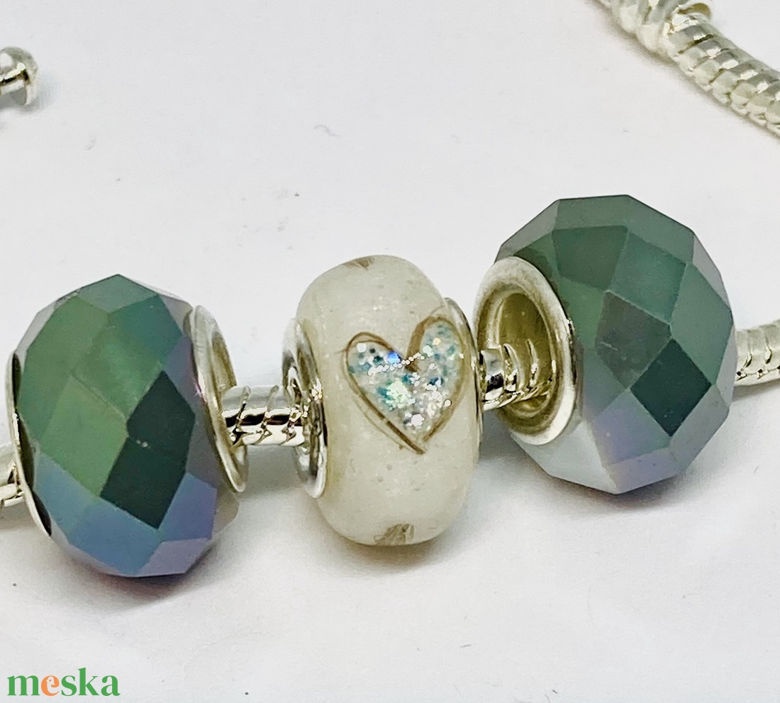 Ezüst belsővel! Pandora tipusú gyöngy, Babahajas,  hajtincses emlékőr  - ékszer - nyaklánc - medálos nyaklánc - Meska.hu