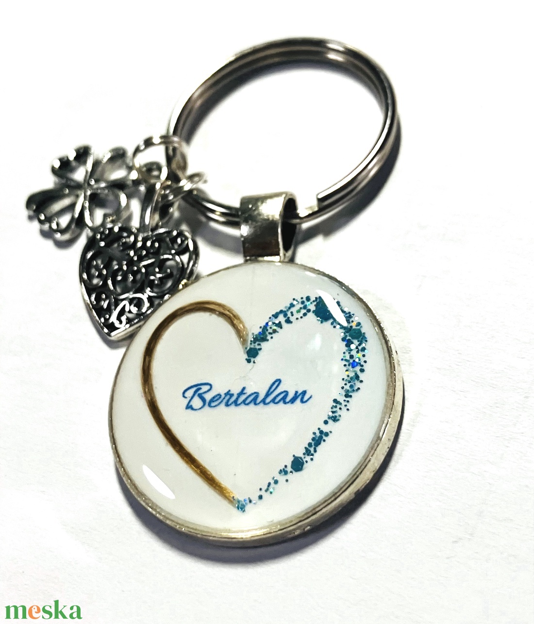 Hajjal készült emlékőr kulcstartó - táska & tok - kulcstartó & táskadísz - kulcstartó - Meska.hu