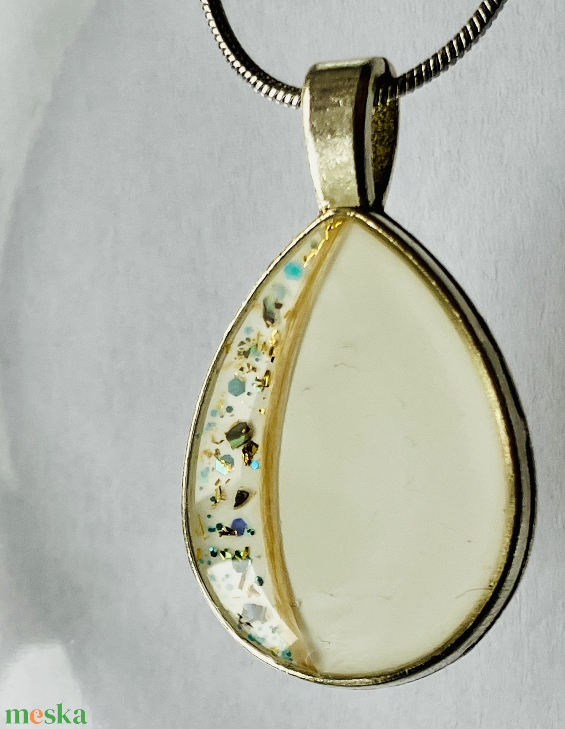 Hajjal vagy szőrrel készült emlék ékszer - ékszer - nyaklánc - medálos nyaklánc - Meska.hu