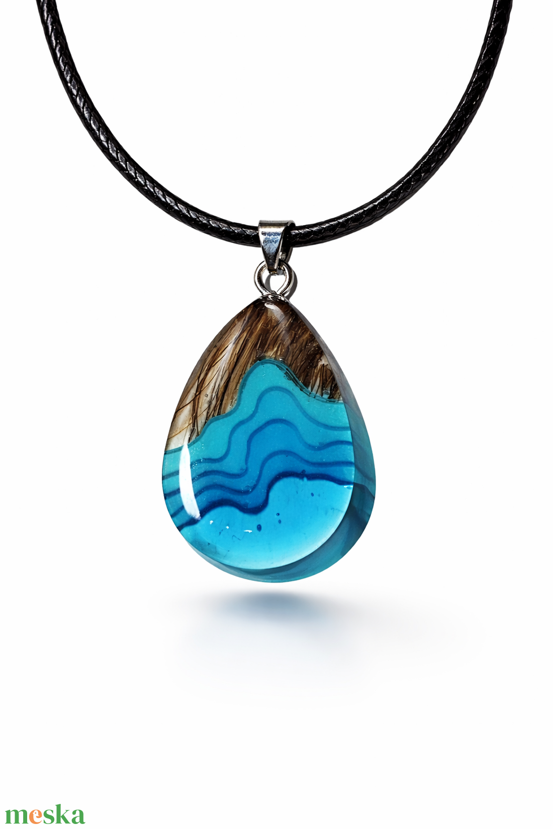 Hajjal készülő 3D tenger effektes medál - ékszer - nyaklánc - medálos nyaklánc - Meska.hu