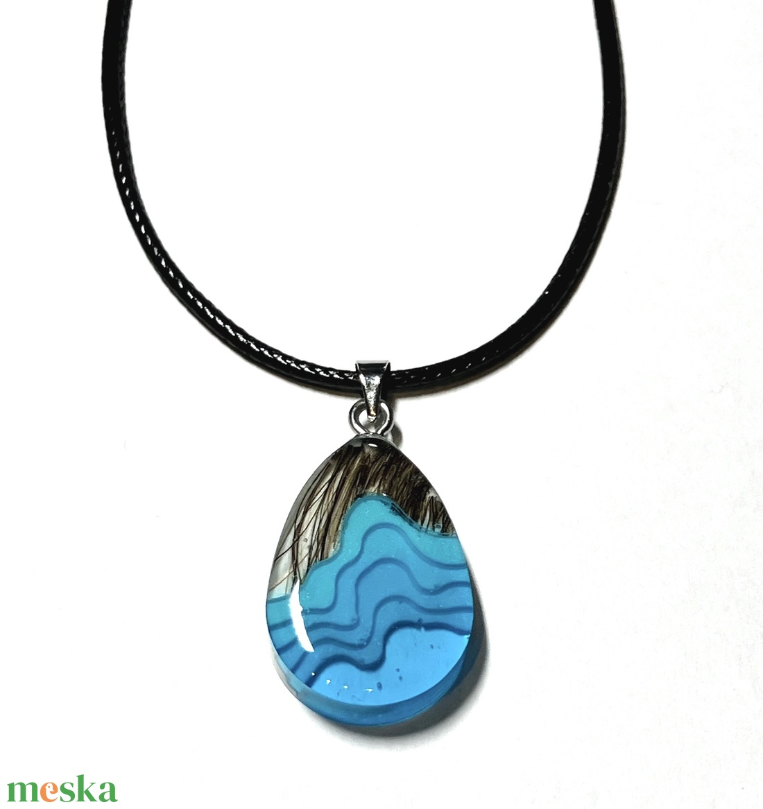 Hajjal készülő 3D tenger effektes medál - ékszer - nyaklánc - medálos nyaklánc - Meska.hu