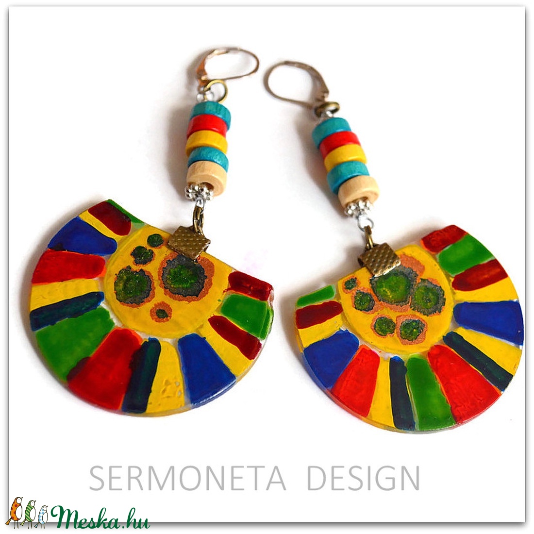   Afrikai stilusú színes csíkos olvasztott üveg fülbevaló lapos fagyöngyökkel - ékszer - fülbevaló - lógó fülbevaló - Meska.hu