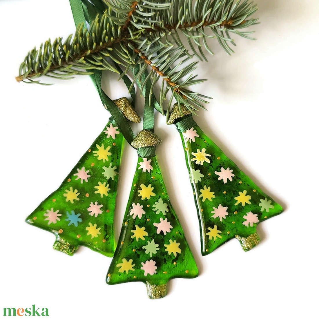 SzÍnes fenyőfák, karácsonyfadÍsz - karácsony - karácsonyi lakásdekoráció - karácsonyfadíszek - Meska.hu