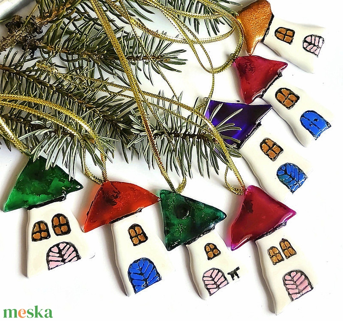 Színes  házikók, üveg karácsonyfadísz - karácsony - karácsonyi lakásdekoráció - karácsonyfadíszek - Meska.hu
