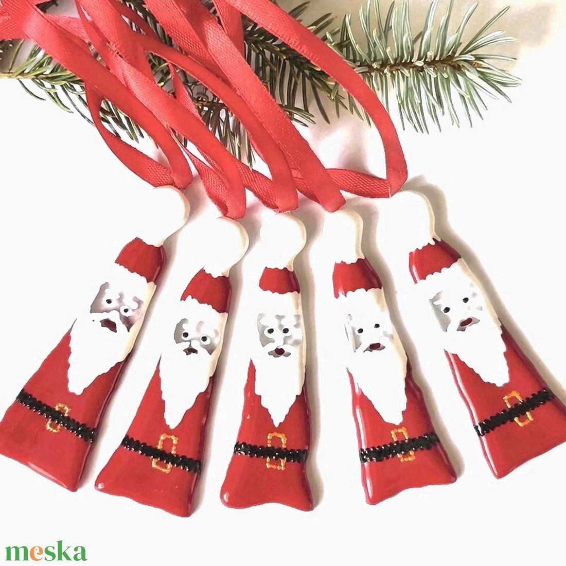 Mikulások  fenyődísz  szett  piros szalagon - karácsony - karácsonyi lakásdekoráció - karácsonyfadíszek - Meska.hu