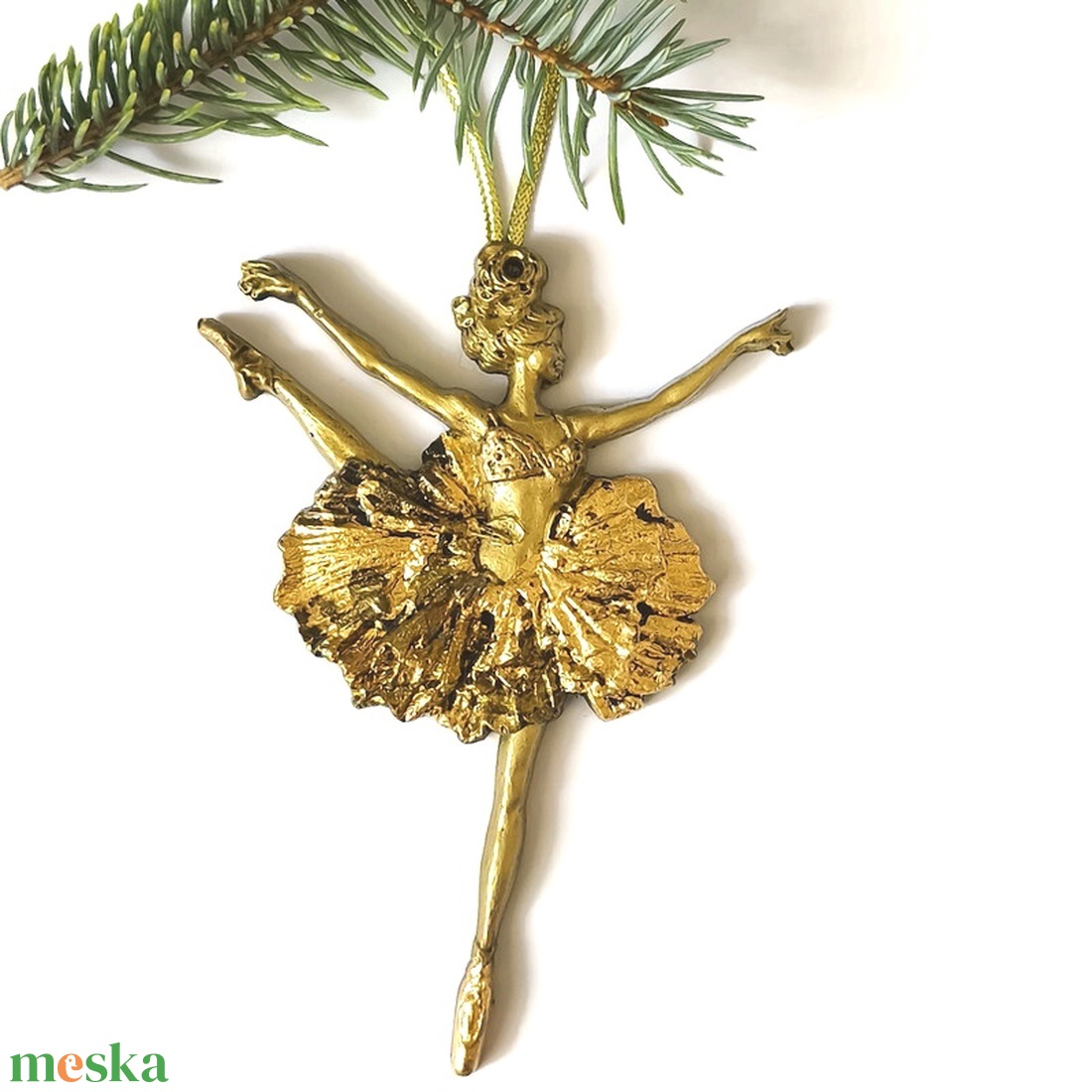 Táncoló angyal   óarany füstfóliával díszítve, karácsonyfadísz, öntött kerámia - karácsony - karácsonyi lakásdekoráció - karácsonyfadíszek - Meska.hu