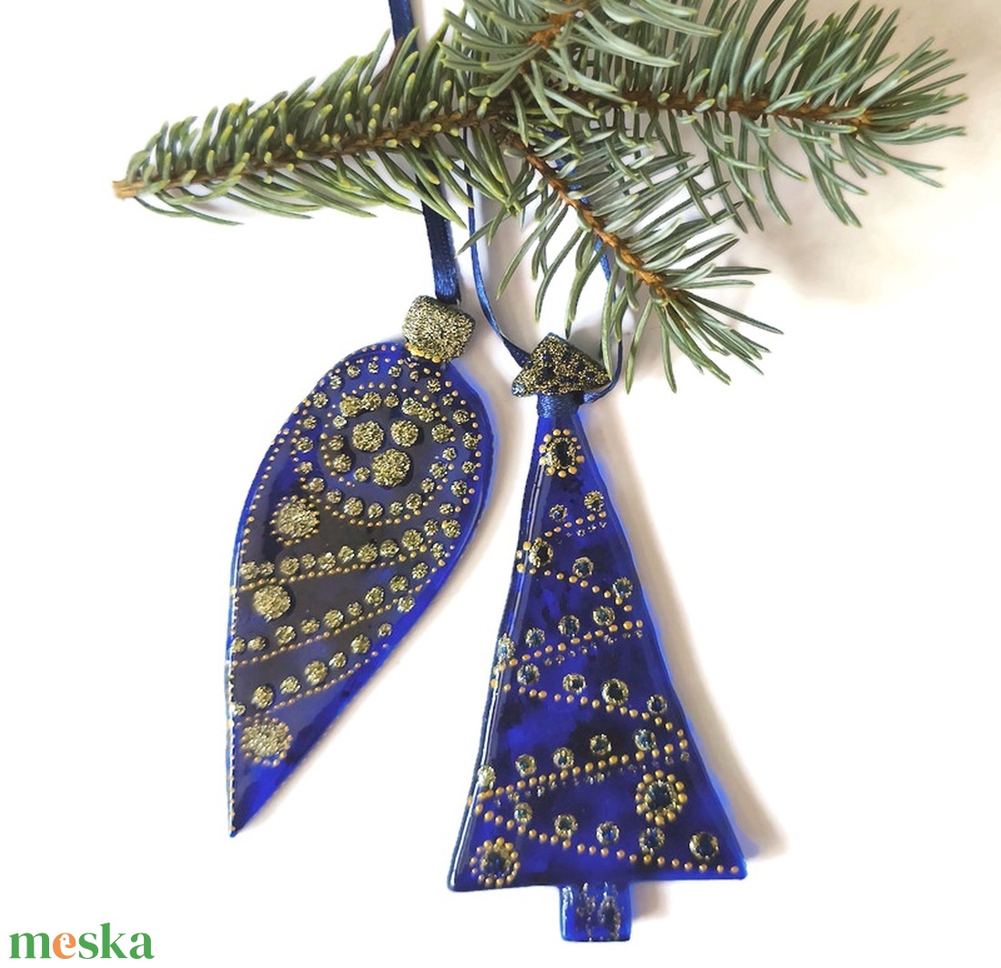 Csepp és fenyőfa kék üveg karácsonyfadísz arany díszítéssel - karácsony - karácsonyi lakásdekoráció - karácsonyfadíszek - Meska.hu