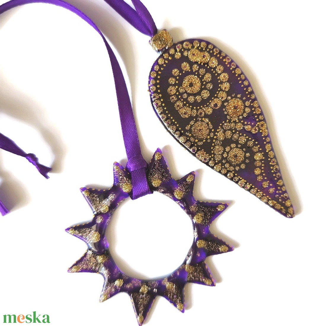 Lila csillag és csepp formájú  üveg karácsonyfadísz arany diszítéssel - karácsony - karácsonyi lakásdekoráció - karácsonyfadíszek - Meska.hu