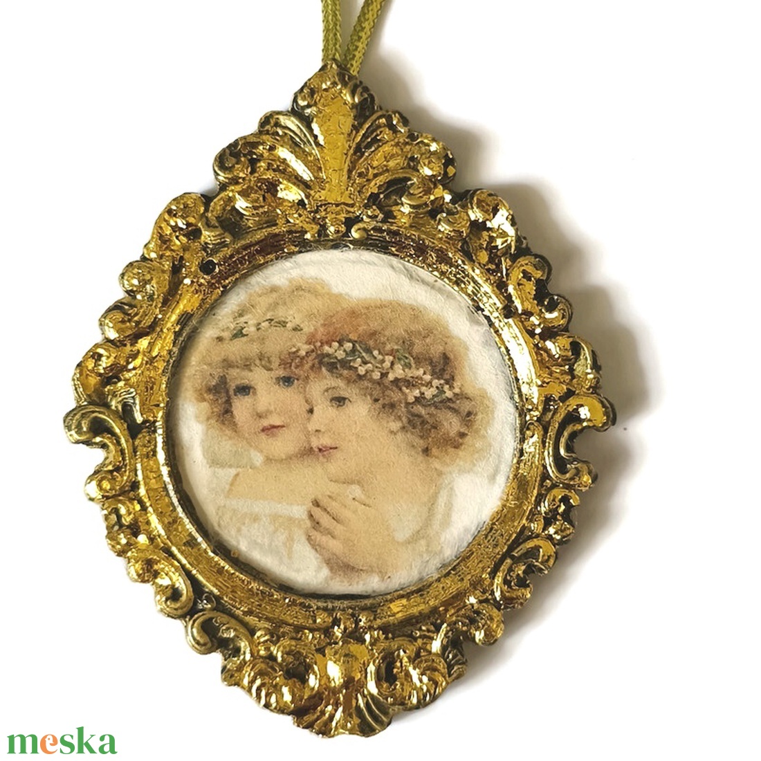 Barokk stílusú karácsonyfadísz angyal portréval, öntött kerámia - karácsony - karácsonyi lakásdekoráció - karácsonyfadíszek - Meska.hu