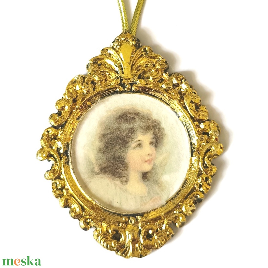 Barokk stílusú karácsonyfadísz angyal portréval, öntött kerámia - karácsony - karácsonyi lakásdekoráció - karácsonyfadíszek - Meska.hu