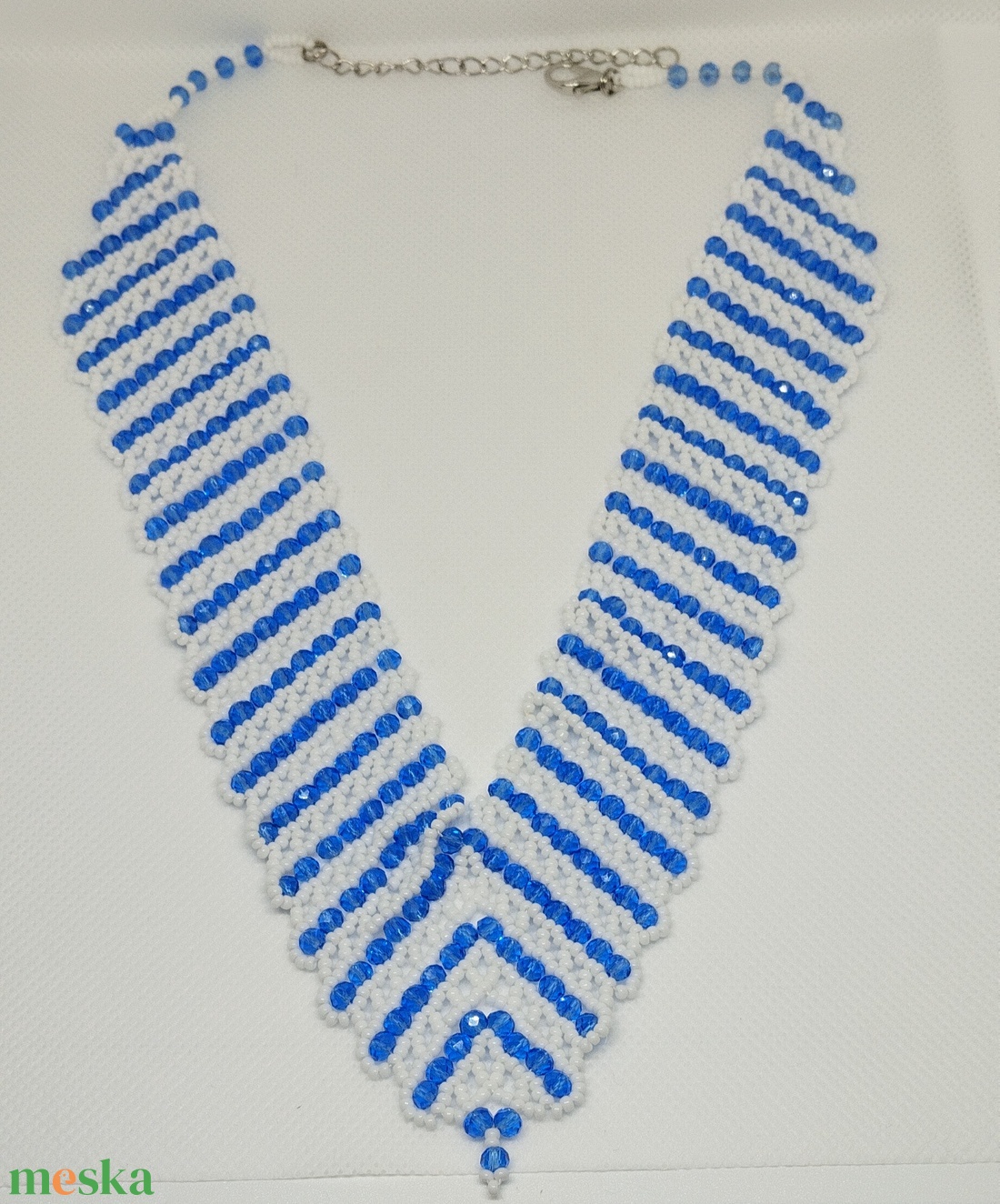 Kék-fehér nyaklánc - ékszer - nyaklánc - gyöngyös nyaklánc - Meska.hu