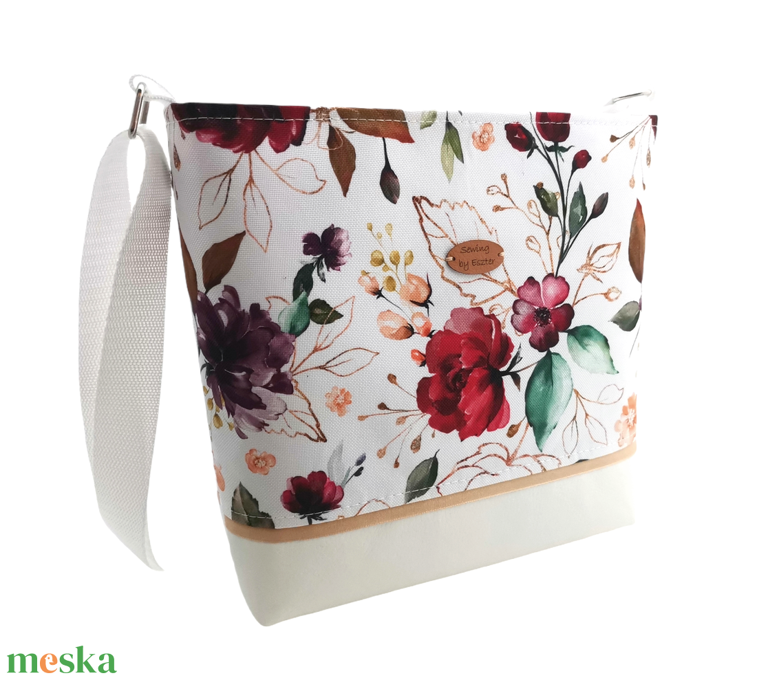 Bordó rózsás Női nyári vízálló táska - Fehér, arany és bordó színekben  - táska & tok - kézitáska & válltáska - válltáska - Meska.hu