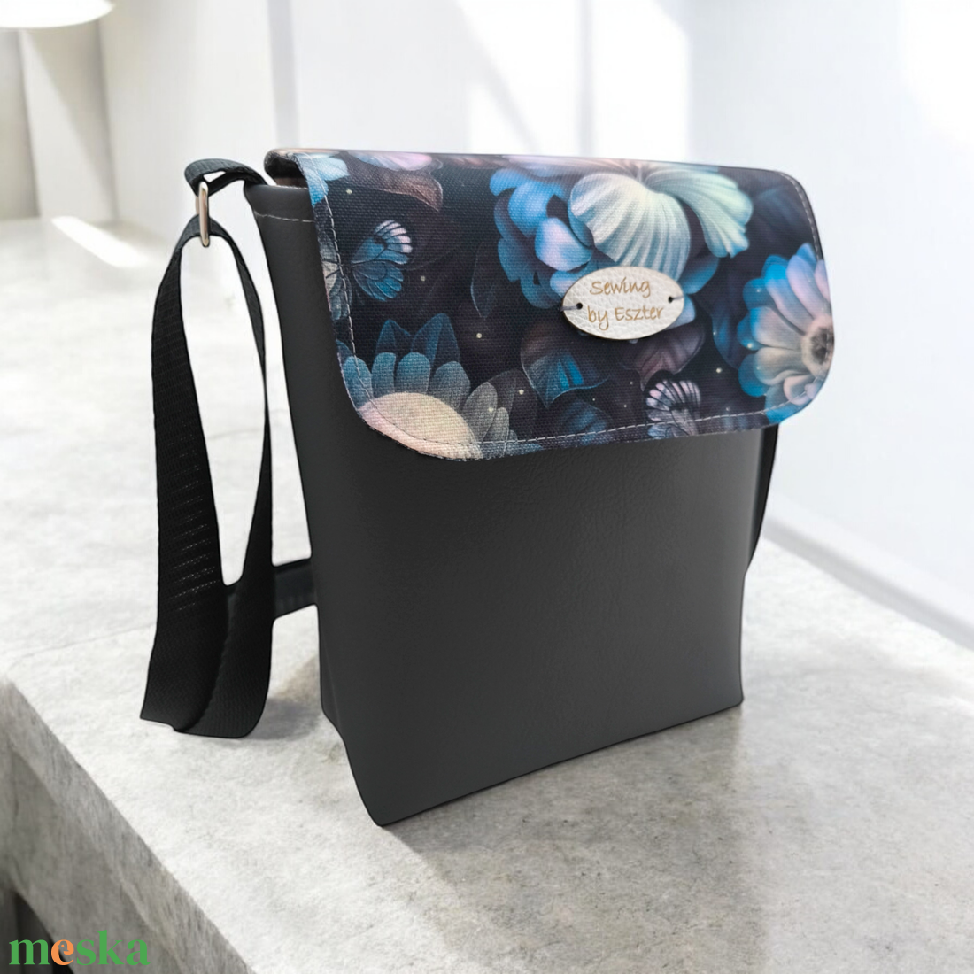 Éjszakai viragok crossbody / Mobiltelefon táska / Mobiltáska / Fesztivál táska - táska & tok - pénztárca & más tok - telefontok - Meska.hu Éjszakai viragok crossbody / Mobiltelefon táska / Mobiltáska / Fesztivál táska - táska & tok - pénztárca & más tok - telefontok - Meska.hu