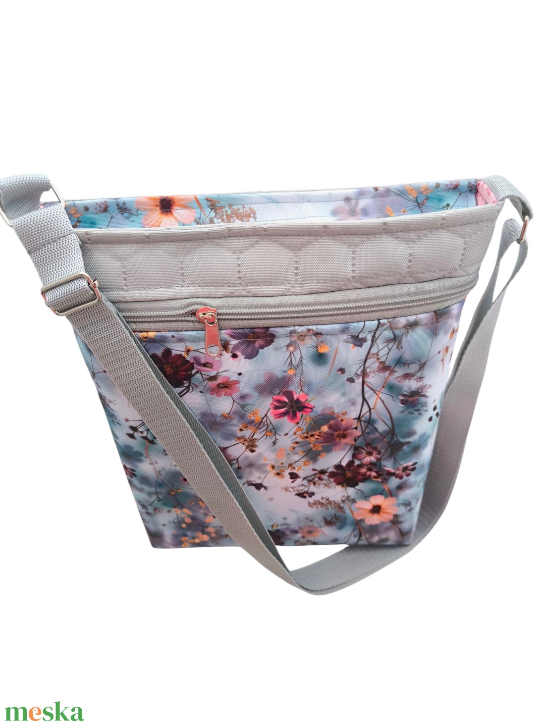 Csodás virágos crossbody / válltáska / keresztpántos táska- Több méret - táska & tok - kézitáska & válltáska - válltáska - Meska.hu Csodás virágos crossbody / válltáska / keresztpántos táska- Több méret - táska & tok - kézitáska & válltáska - válltáska - Meska.hu